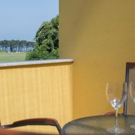 Apartment Fuer 6 Personen Ca 75 M In Basanija, Istrien Umag Und Umgebung Basanija